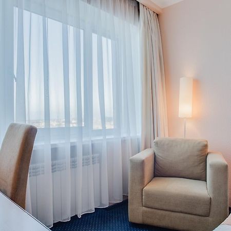 Intourist Hotel Zaporizhia Extérieur photo
