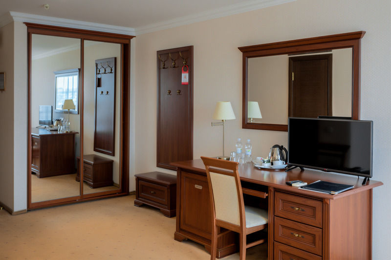 Intourist Hotel Zaporizhia Extérieur photo