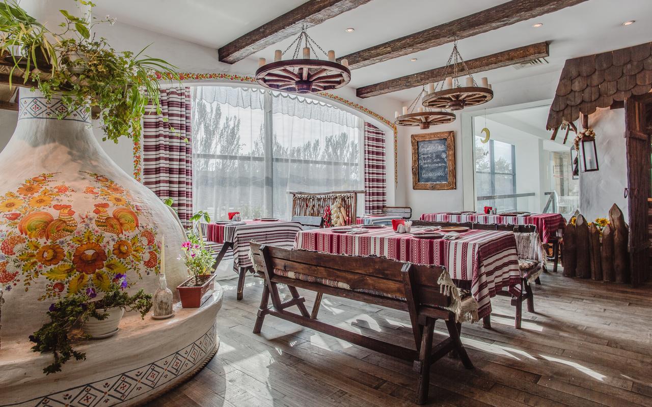 Intourist Hotel Zaporizhia Extérieur photo