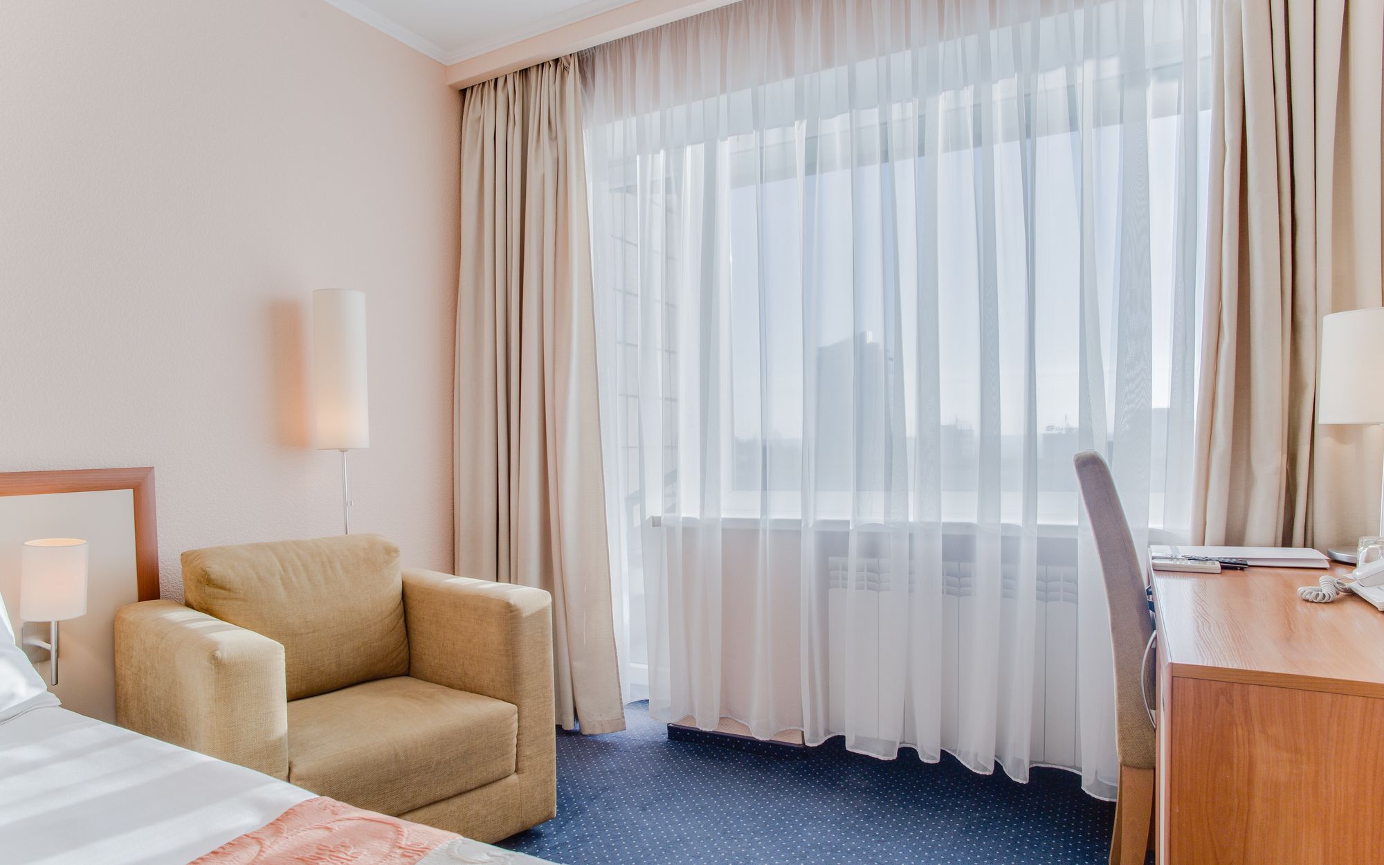 Intourist Hotel Zaporizhia Extérieur photo